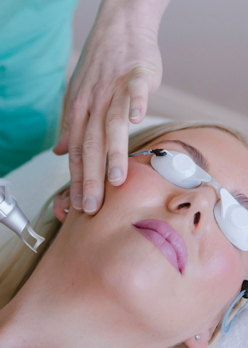 Genesis facial treatment in process